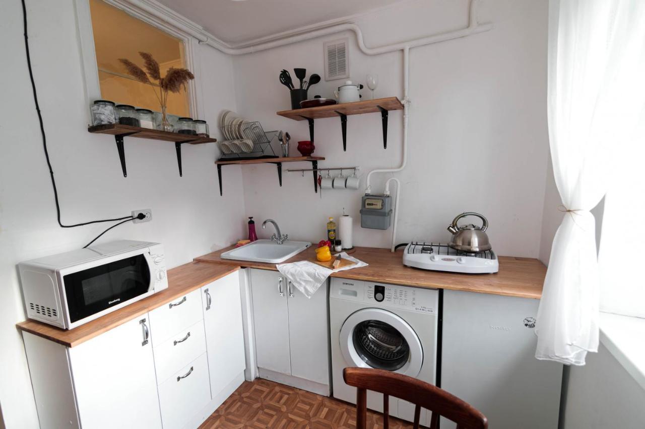 The Soviet Union Apartment In The Heart Of The Old City Almaty Bagian luar foto